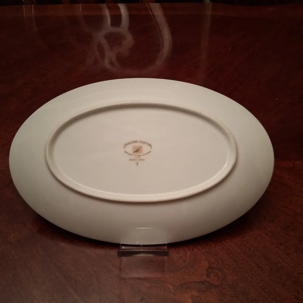 Signature Collection Queen Anne Fine China Oval Serving Platter Japan 10in